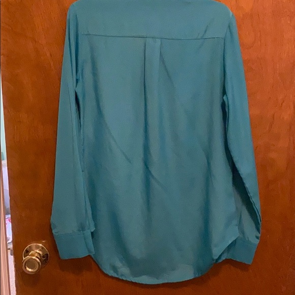 Button down top - Picture 3 of 3